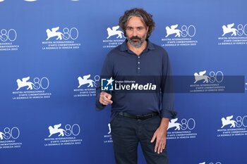 2023-09-01 - Saverio Costanzo attends a photocall for the movie 