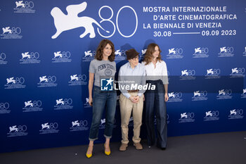 2023-09-04 - Valerie Lemercier, director Woody Allen and Lou de Laage attend a photocall for the movie 