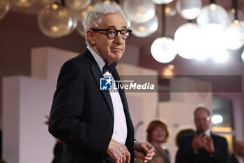 2023-09-04 - Woody Allen attends a red carpet for the movie 
