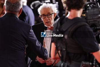 2023-09-04 - Woody Allen attends a red carpet for the movie 