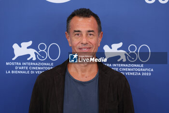 2023-09-06 - Director Matteo Garrone attends a photocall for 
