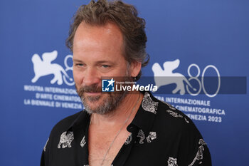 2023-09-08 - Peter Sarsgaard attends a photocall for the movie 