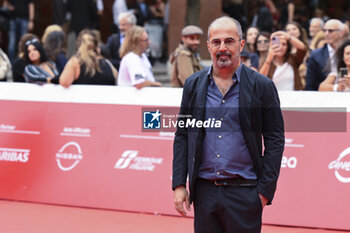 2023-10-20 - Francesco Munzi attend a Photocall for the movie “KRIPTON” during the 18th Edition of the Rome Film Festival, 20 October 2023, Auditorium Parco della Musica, Rome, Italy - ROME FILM FESTIVAL 18TH EDITION - DAY 3 - NEWS - VIP