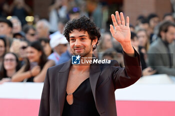 2023-10-22 - Massimiliano Caiazzo attends the red carpet of the movie “Unfitting” during the 18th Rome Film Festival at Auditorium Parco Della Musica on October 22, 2023 in Rome, Italy. - RED CARPET OF THE MOVIE “UNFITTING” 18TH ROME FILM FESTIVAL - NEWS - VIP