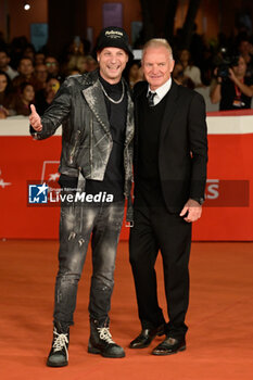 2023-10-23 - Clementino and Sting attends a red carpet for the movie “Posso Entrare? An Ode To Naples” during the 18th Rome Film Festival at Auditorium Parco Della Musica on October 23, 2023 in Rome, Italy. - RED CARPET OF THE MOVIE “POSSO ENTRARE? AN ODE TO NAPLES” 18TH ROME FILM FESTIVAL - NEWS - VIP