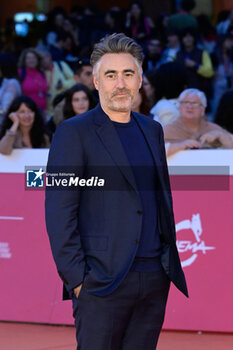 2023-10-25 - William Oldroyd attends a red carpet for the movie “Eileen” during the 18th Rome Film Festival at Auditorium Parco Della Musica on October 25, 2023 in Rome, Italy. - RED CARPET OF THE MOVIE “EILEEN” 18TH ROME FILM FESTIVAL - NEWS - VIP