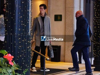 2023-11-25 - Stuart Price is seen leaving his hotel on November 25, 2023 in Milan, Italy. ©Photo: Cinzia Camela. - MADONNA LEAVING THE HOTEL WITH CHILDREN IN MILAN - NEWS - VIP