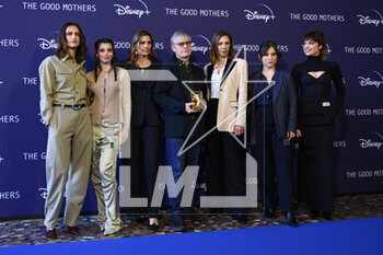 2023-04-04 - The Cast of The Good Mothers during the Photocall of The Good Mothers at The Space Cinema Moderno, 4th April 2023, Rome, Italy - PHOTOCALL THE GOOD MOTHERS - REPORTAGE - VIP