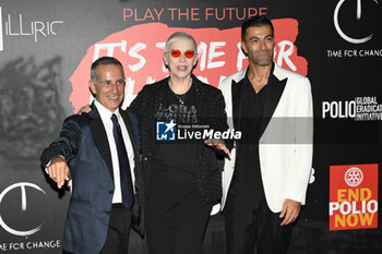 2023-09-10 - Alberto Cecchini, Annie Lennox and Danilo Cirilli during the Red Carper of Time fo Change at Colosseo, 10 September 2023, Rome, Italy. - RED CARPET TIME FOR CHANGE - REPORTAGE - VIP
