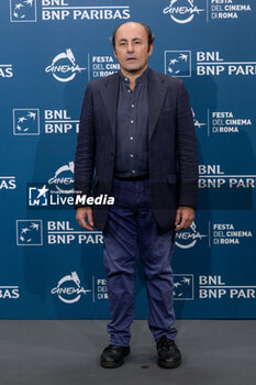 2024-10-16 - Lucio Patane’ attends the Photocall of the movie “Berlinguer. La grande Ambizione ” during the 19th Rome Film Festival at Auditorium Parco Della Musica on October 16, 2024 in Rome, Italy. - FESTA DEL CINEMA ROMA PHOTOCALL BERLINGUER. LA GRANDE AMBIZIONE - NEWS - ENVIRONMENT