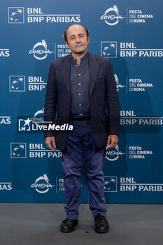 2024-10-16 - Lucio Patane’ attends the Photocall of the movie “Berlinguer. La grande Ambizione ” during the 19th Rome Film Festival at Auditorium Parco Della Musica on October 16, 2024 in Rome, Italy. - FESTA DEL CINEMA ROMA PHOTOCALL BERLINGUER. LA GRANDE AMBIZIONE - NEWS - ENVIRONMENT