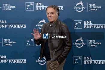 2024-10-16 - Francesco Acquaroli attends the Photocall of the movie “Berlinguer. La grande Ambizione ” during the 19th Rome Film Festival at Auditorium Parco Della Musica on October 16, 2024 in Rome, Italy. - FESTA DEL CINEMA ROMA PHOTOCALL BERLINGUER. LA GRANDE AMBIZIONE - NEWS - ENVIRONMENT