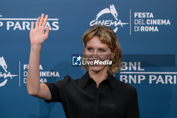 2024-10-16 - Elena Radonicich attends the Photocall of the movie “Berlinguer. La grande Ambizione ” during the 19th Rome Film Festival at Auditorium Parco Della Musica on October 16, 2024 in Rome, Italy. - FESTA DEL CINEMA ROMA PHOTOCALL BERLINGUER. LA GRANDE AMBIZIONE - NEWS - ENVIRONMENT