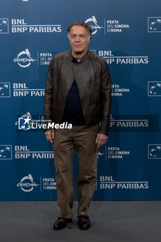 2024-10-16 - Francesco Acquaroli attends the Photocall of the movie “Berlinguer. La grande Ambizione ” during the 19th Rome Film Festival at Auditorium Parco Della Musica on October 16, 2024 in Rome, Italy. - FESTA DEL CINEMA ROMA PHOTOCALL BERLINGUER. LA GRANDE AMBIZIONE - NEWS - ENVIRONMENT