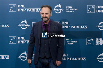 2024-10-16 - Paolo Pierobon attends the Photocall of the movie “Berlinguer. La grande Ambizione ” during the 19th Rome Film Festival at Auditorium Parco Della Musica on October 16, 2024 in Rome, Italy. - FESTA DEL CINEMA ROMA PHOTOCALL BERLINGUER. LA GRANDE AMBIZIONE - NEWS - ENVIRONMENT