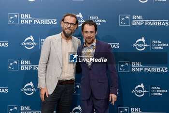 2024-10-16 - Andrea Segre director and Elio Germano attends the Photocall of the movie “Berlinguer. La grande Ambizione ” during the 19th Rome Film Festival at Auditorium Parco Della Musica on October 16, 2024 in Rome, Italy. - FESTA DEL CINEMA ROMA PHOTOCALL BERLINGUER. LA GRANDE AMBIZIONE - NEWS - ENVIRONMENT