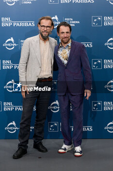 2024-10-16 - Andrea Segre director and Elio Germano attends the Photocall of the movie “Berlinguer. La grande Ambizione ” during the 19th Rome Film Festival at Auditorium Parco Della Musica on October 16, 2024 in Rome, Italy. - FESTA DEL CINEMA ROMA PHOTOCALL BERLINGUER. LA GRANDE AMBIZIONE - NEWS - ENVIRONMENT