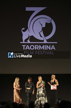 2024-07-19 - Sharon Stone attends the 70th Taormina Film Festival and receives the prize “Cariddi d’oro” for her career, day 7. - 70TH TAORMINA FILM FESTIVAL _ DAY 7 - NEWS - ART