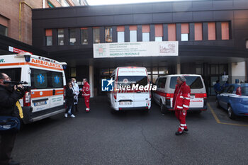 2024-02-05 - Arrival at the Rizzoli hospital in Bologna of some children injured during the conflict from the Gaza Strip welcomed by the Italian Red Cross - Bologna, Italy, February 05, 2024, - Photo. Michele Nucci - ARRIVAL AT THE RIZZOLI HOSPITAL IN BOLOGNA OF SOME CHILDREN INJURED DURING THE CONFLICT FROM THE GAZA STRIP WELCOMED BY THE ITALIAN RED CROSS  - NEWS - CHRONICLE