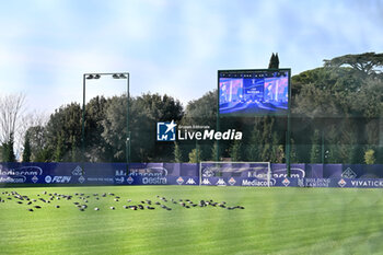 2024-03-20 - A screen with photos of Joe Barone at the chapel of rest of ACF Fiorentina's General Director Joe Barone - CHAPEL OF REST OF ACF FIORENTINA'S GENERAL DIRECTOR JOE BARONE - NEWS - CHRONICLE