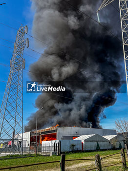 2024-03-22 - UNIKA SERVICE BODYWORK tire dealer fire - UNIKA SERVICE BODYWORK TIRE DEPOT FIRE - NEWS - CHRONICLE