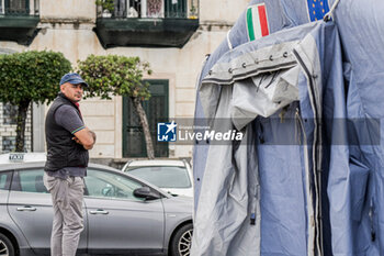 2024-05-21 - Citizens of Pozzuoli (Naples) who spent the night in the two small tent cities set up by the Civil Protection quickly in the port area and in the Pertini seafront area, in Naples, Italy, 21 may 2024. From 7.51pm yesterday, the seismic swarm underway in the Campi Flegrei area recorded, until 12.31am today, approximately 150 earthquakes, the strongest of which was magnitude 4.4, within the Solfatara. - CAMPI FLEGREI, THE DAY AFTER THE TREMORS - NEWS - CHRONICLE