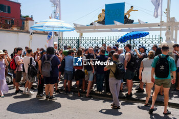 2024-06-08 - The generalised extensions of state concessions to establishments are also illegitimate because they conflict with the Bolkenstein directive. This has been reaffirmed by the Italian Council of State in three rulings. In naples demonstrators protest against both the abusive exercise of the lidos and the contingent entrance to the free beaches adopted by the municipality of naples to manage the influx use a reservation. - FREE SEA, ACTIVISTS PROTEST FOR THE RIGHT TO ACCESS THE SEA - NEWS - CHRONICLE