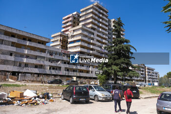 2024-09-11 - The municipal police outside the sails to deliver the eviction notice to the inhabitants. The interior of the Red Sail in Scampia, one of the two sails affected by the eviction decree. The mayor of Naples Gaetano Manfredi has signed two ordinances for the 'ad horas' eviction of the Vela Gialla and Vela Rossa in Scampia, the two buildings scheduled for demolition. The orders were signed 'for safety reasons' and 'because of the risks threatening public and private safety'. The two buildings are owned by the City of Naples and currently occupied, located in the Scampia district in Via della Resistenza, block C - Vela Gialla and block D - Vela Rossa. - VELE OF SCAMPIA, MAYOR MANFREDI ORDERS URGENT EVICTION - NEWS - CHRONICLE