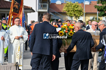 2024-10-11 - Sammy Basso's coffin - SAMMY BASSO'S FUNERAL - NEWS - CHRONICLE