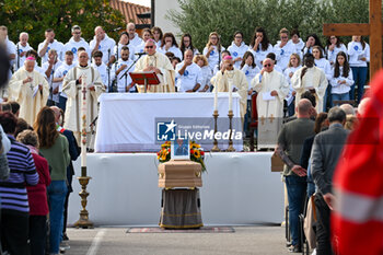 2024-10-11 - The Bishop of Vicenza Monsignor Giuliano Brugnotto Moments from Sammy Basso's funeral celebration - SAMMY BASSO'S FUNERAL - NEWS - CHRONICLE