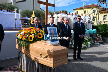 2024-10-11 - detail of Sammy Basso's coffin - SAMMY BASSO'S FUNERAL - NEWS - CHRONICLE