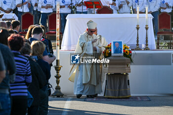 2024-10-11 - The Bishop of Vicenza Monsignor Giuliano Brugnotto Moments from Sammy Basso's funeral celebration - SAMMY BASSO'S FUNERAL - NEWS - CHRONICLE