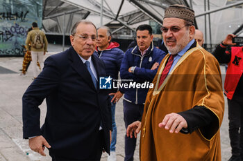 2024-04-10 - Imam Amar Abdallah and Prefect of Naples Michele Di Bari during the Eid al-Fitr celebrations. Eid al-Fitr is celebrated by Muslims around the world because it marks the end of the month of Ramadan. - EID AL-FITR, NAPOLI - NEWS - CULTURE