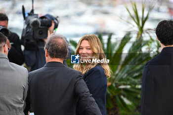 2024-05-15 - Lea Seydoux attend the photocall at the 76th annual Cannes film festival at Palais des Festivals on May 15, 2024 in Cannes, France. - LE DEUXIèME ACTE (THE SECOND ACT) PHOTOCALL - THE 77TH ANNUAL CANNES FILM FESTIVAL - NEWS - CULTURE