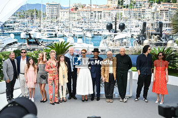 2024-05-17 - Roman Coppola, Romy Croquet, Grace VanderWaal, Talia Shire, Jon Voight, Nathalie Emmanuel, Giancarlo Esposito, Francis Ford Coppola, Laurence Fishburne, Adam Driver and Aubrey Plaza attend the 