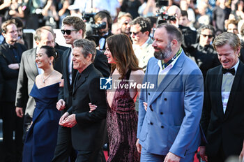 2024-05-17 - Hong Chau, Willem Dafoe, Emma Stone and Yorgos Lanthimos attend the 