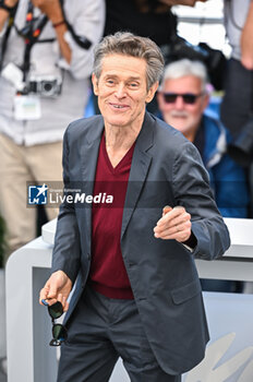 2024-05-18 - Willem Dafoe attends the 