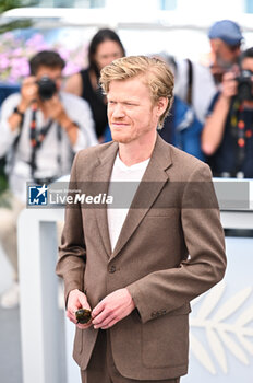 2024-05-18 - Jesse Plemons attends the 