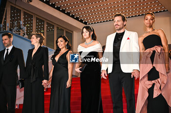 2024-05-18 - Camille, Andriana Paz, Selena Gomez, Edgar Ramirez and Zoe Saldana, depart the 