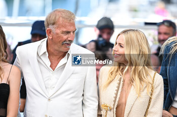 2024-05-19 - Sienna Miller and Kevin Costner attend the 