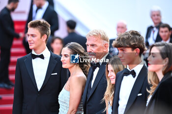 2024-05-19 - Lily Costner, Hayes Logan Costner, Grace Avery Costner, Kevin Costner, Cayden Wyatt Costner and Annie Costner attend the 