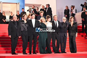 2024-05-21 - Peppe Lanzetta, Dario Aita, Daniele Rienzo, Isabella Ferrari, Celeste Dalla Porta, Paolo Sorrentino, Gary Oldman and Luisa Ranieri attend the 