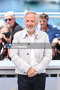 2024-05-22 - Fabrice Luchini attends the 