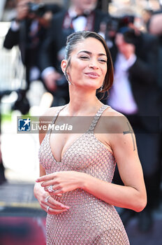 2024-05-25 - Elodie attends the Red Carpet of the closing ceremony at the 77th annual Cannes Film Festival at Palais des Festivals on May 25, 2024 in Cannes, France. - CLOSING CEREMONY - THE 77TH ANNUAL CANNES FILM FESTIVAL - NEWS - CULTURE