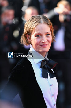 2024-05-25 - Vicky Krieps attends the Red Carpet of the closing ceremony at the 77th annual Cannes Film Festival at Palais des Festivals on May 25, 2024 in Cannes, France. - CLOSING CEREMONY - THE 77TH ANNUAL CANNES FILM FESTIVAL - NEWS - CULTURE