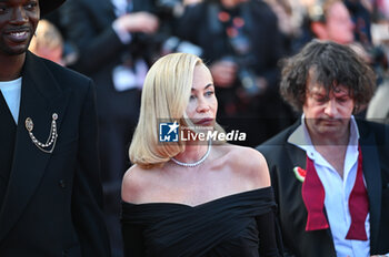 2024-05-25 - President of the Jury Camera D'or Emmanuelle Beart attends the Red Carpet of the closing ceremony at the 77th annual Cannes Film Festival at Palais des Festivals on May 25, 2024 in Cannes, France. - CLOSING CEREMONY - THE 77TH ANNUAL CANNES FILM FESTIVAL - NEWS - CULTURE
