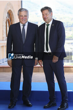 2024-07-16 - Arrival of delegations at the G7 on Trade. Antonio Tajani (Italian Minister of Foreign Affairs) welcomes Robert Habeck (Federal Minister for Economic Affairs and Climate Action) - MINISTERIAL MEETING ON TRADE  VILLA SAN GIOVANNI AND REGGIO CALABRIA, 16-17 JULY 2024  - NEWS - ECONOMY