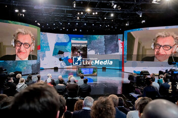 2024-02-04 - Wim Wenders on video during TV program 