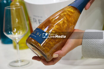 2024-04-14 - A special gold wine exposed at the 56th Edition of Vinitaly, Internation exposition of wine and Spirits in Verona fair on April 14, 2024 in Verona. Italy - 56TH EDITION OF VINITALY - INTERNATIONAL EXPO OF WINE AND SPIRITS - NEWS - EVENTS