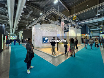 2024-04-14 - General view of expo pavilion at the 56th Edition of Vinitaly, Internation exposition of wine and Spirits in Verona fair on April 14, 2024 in Verona. Italy - 56TH EDITION OF VINITALY - INTERNATIONAL EXPO OF WINE AND SPIRITS - NEWS - EVENTS